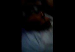 بازیگر سکسی در گربه و مقعد با یک فيلم هاى سوپر گربه سیاه می شود