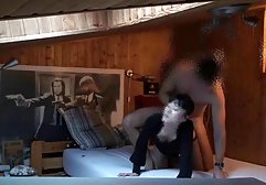 سبزه سکسی سوپر خارجی به نام خانه لوله کش و به او